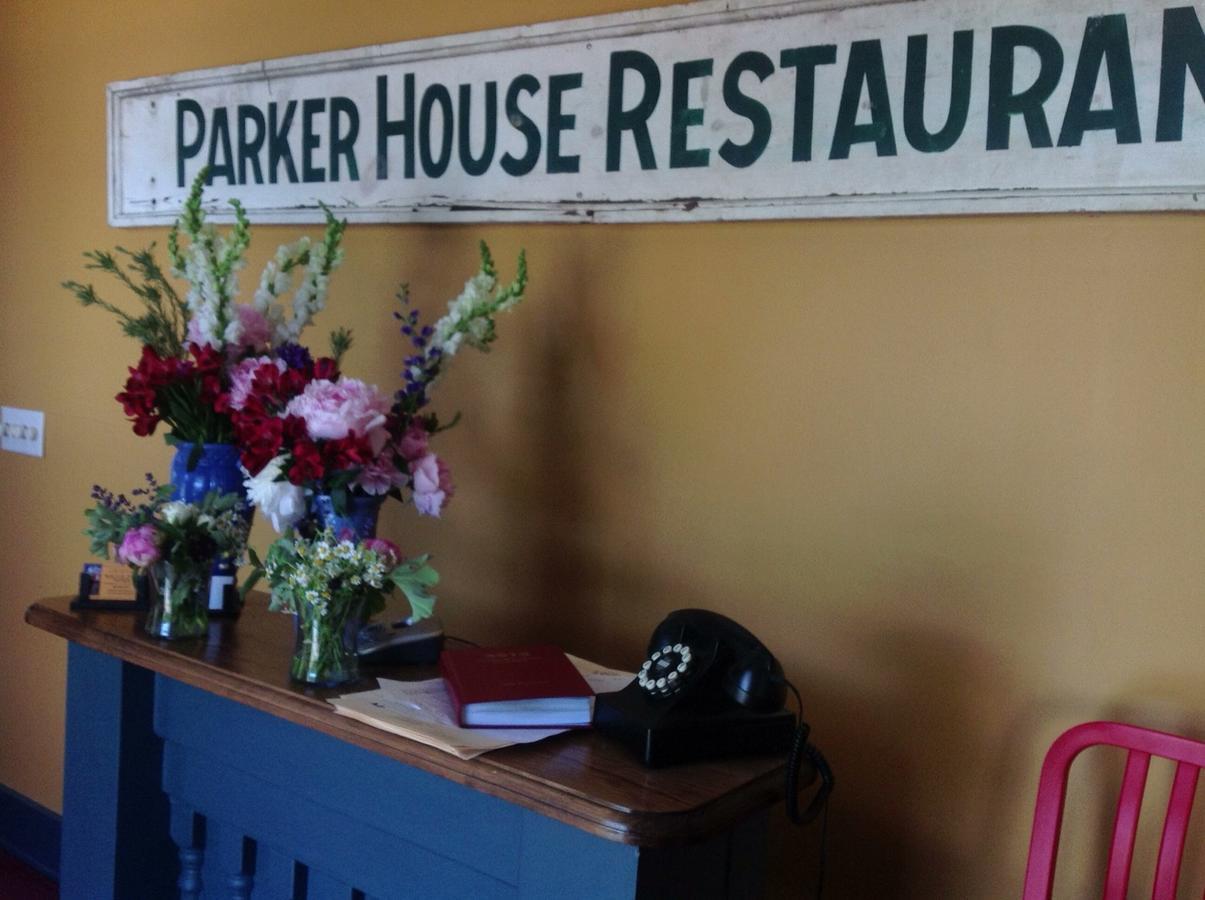 Parker House Vermont Restaurant & Rooms Quechee Екстериор снимка